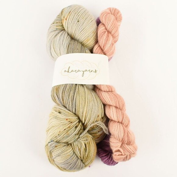 Akara Yarns Zener Sock Yarn Kit Merino Wool Nylon Rusty Bucket Rose Gold Plum - Picture 1 of 3